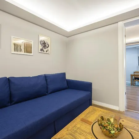 Inviting 1br Flat With Ac In Cihangir District
