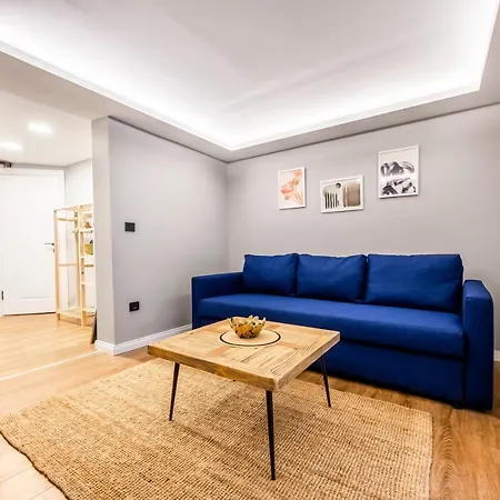 Inviting 1br Flat With Ac In Cihangir District Διαμέρισμα *